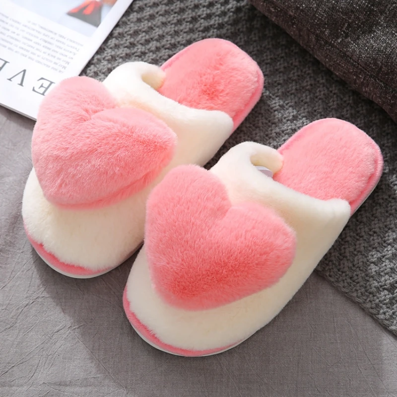 Winter Warm Heart Pattern Cotton Slippers Women Indoor Casual Comfortable Sandals Men Faux Fur Thicken Plush Sandals Adult Shoes view 4