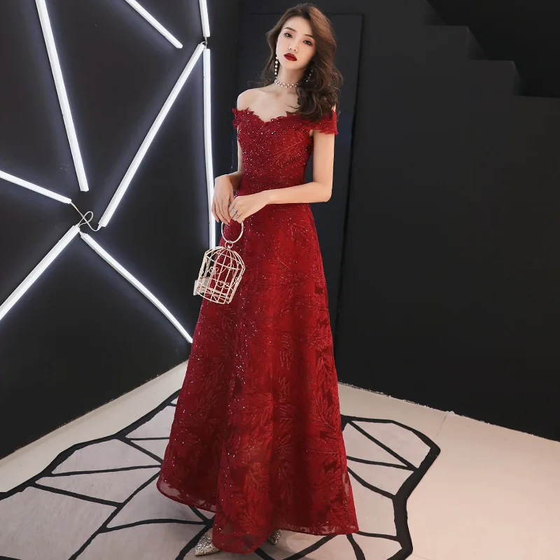 فستان نخب بكتف واحد، فستان زفاف جديد للعروس 2025، نمط طويل مثير للتخسيس، أحمر خمري، يمكن ارتداؤه في أيام الأسبوع