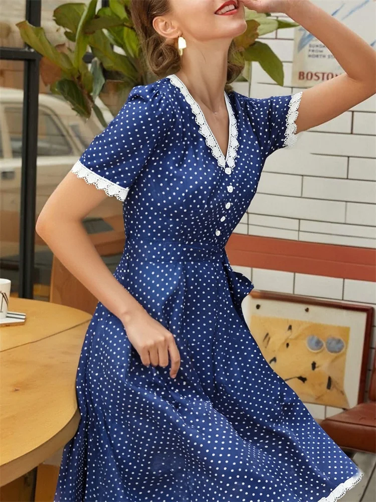 2025 Retro Vintage Lace Elegant ชุดราตรีสั้นกับเข็มขัด Polka Dot พิมพ์ V คอฤดูใบไม้ร่วงชุดราตรี 50s 60s ค็อกเทล