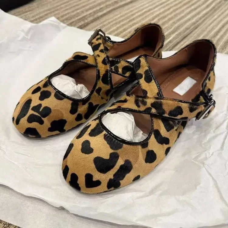 Popular Leopard Print Round Head Slippers with Cross Straps Flat Sole Single Shoes Ballet Dance Shoes Comfortable Breathable Wom