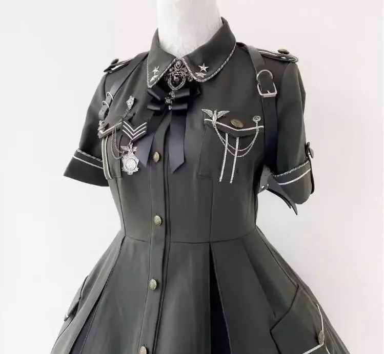 Militär Lolita Kleid Frauen schwarz Sommer Gothic gehören Abzeichen