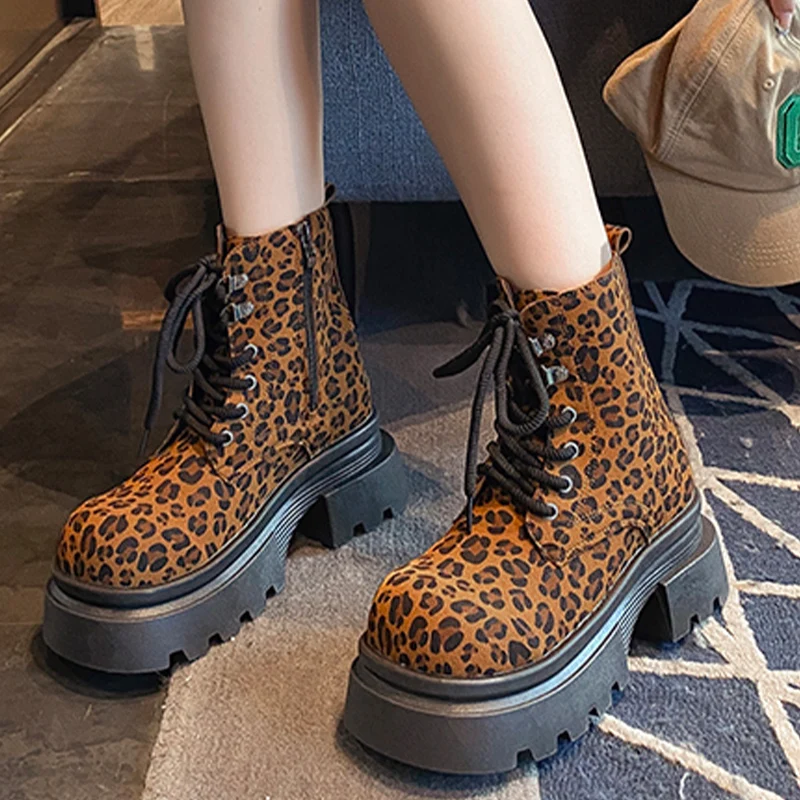 Leopard Platform Women Snow Ankle Boots Fad Mid Heels Motorcycle Boots Chunky Lace Up Shoes 2024 Trend Winter Goth Botas Mujer