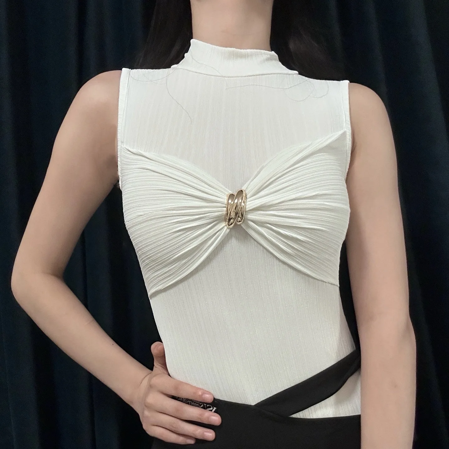 

New White Latin Dance Tops Women Sleeveless Leotards Adult Practice Clothes Rumba Ballroom Dance Wear Performance Tops DNV24235