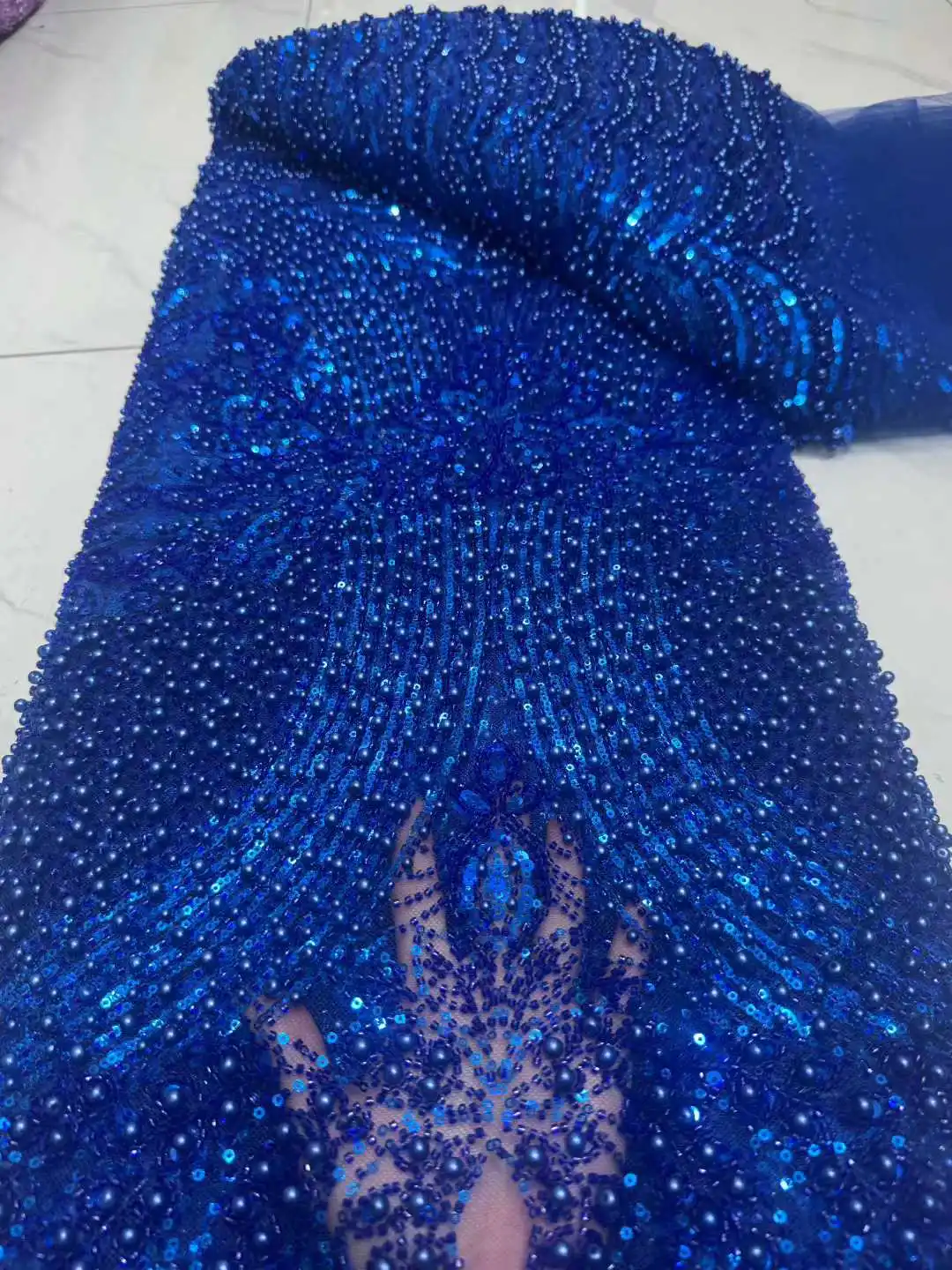 أحدث النيجيري الأفريقي 2025 فرنسا رائجة البيع تول أقمشة الدانتيل مع الخرز الترتر الراقية للعروس حفل زفاف خياطة فساتين