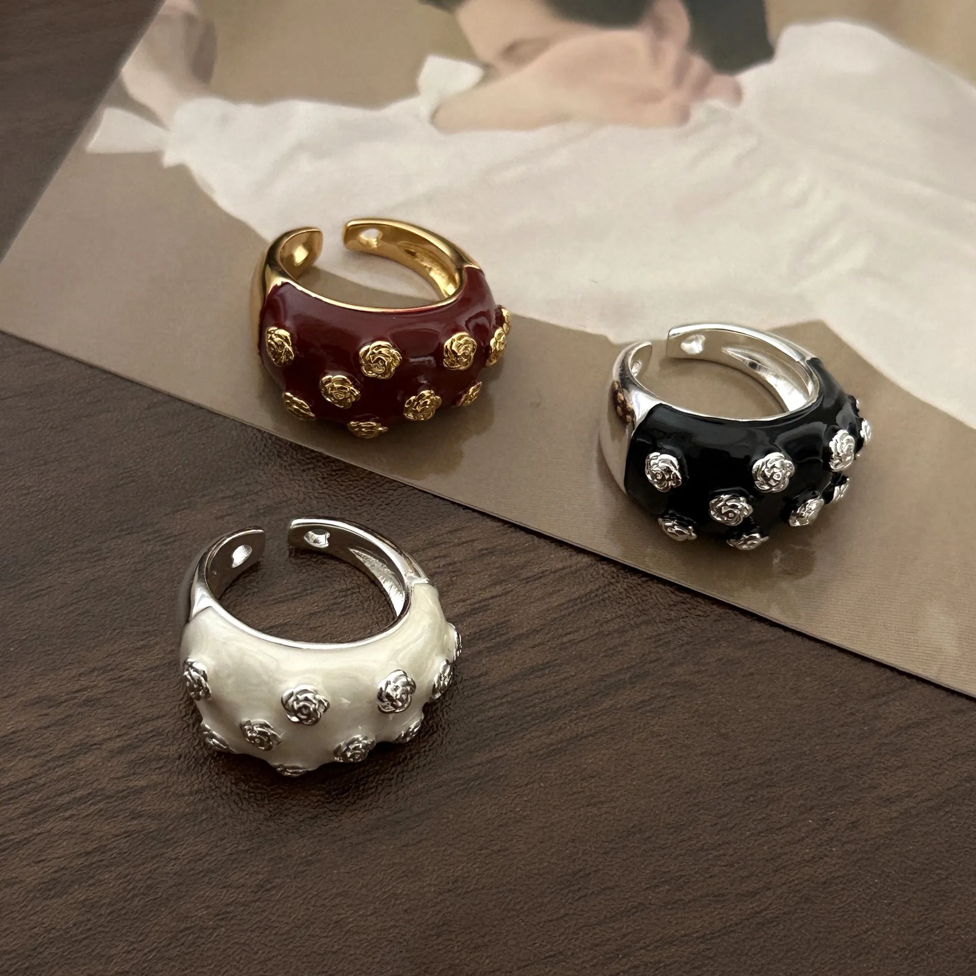 

Vintage Glaze Drip Rose Contrast Color Ring Women Fashion Open Wide Band Flower Index Finger Ring Trendy Adjustable Jewelry