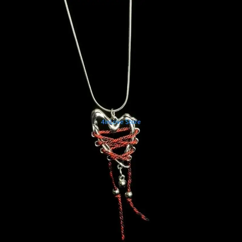 T4MD Contemporary Snake Bone Link Jewelry With Heart Charm Alloy Necklace Women's Gift