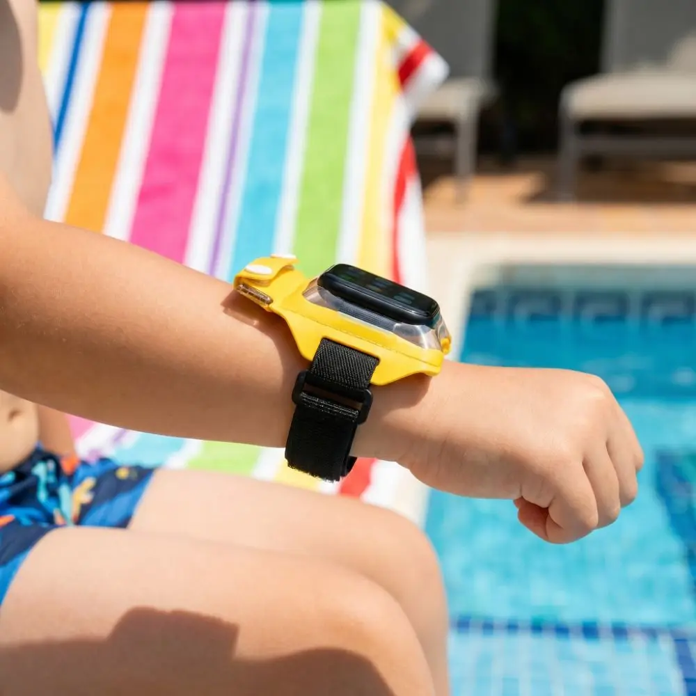 IPX8 Waterproof Smartwatch Waterproof Protective Pouch Sealed Portable Underwater Watch Cover Touchscreen Compatible