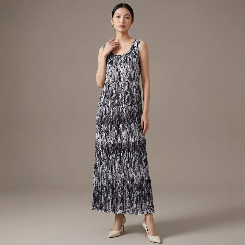 Miyake Pleated 2026 New Collection Ink-Washed Pleated Skirt Floral Print French-Style Sophisticated Vintage Halter Neck Dress