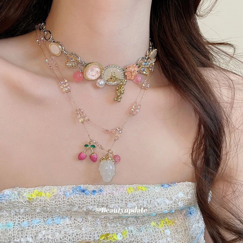 Crystal Bead Dripping Oil Flower Strawberry Sweet Cool Style Unique Niche Collarbone Chain Light Luxury High-End Accessories