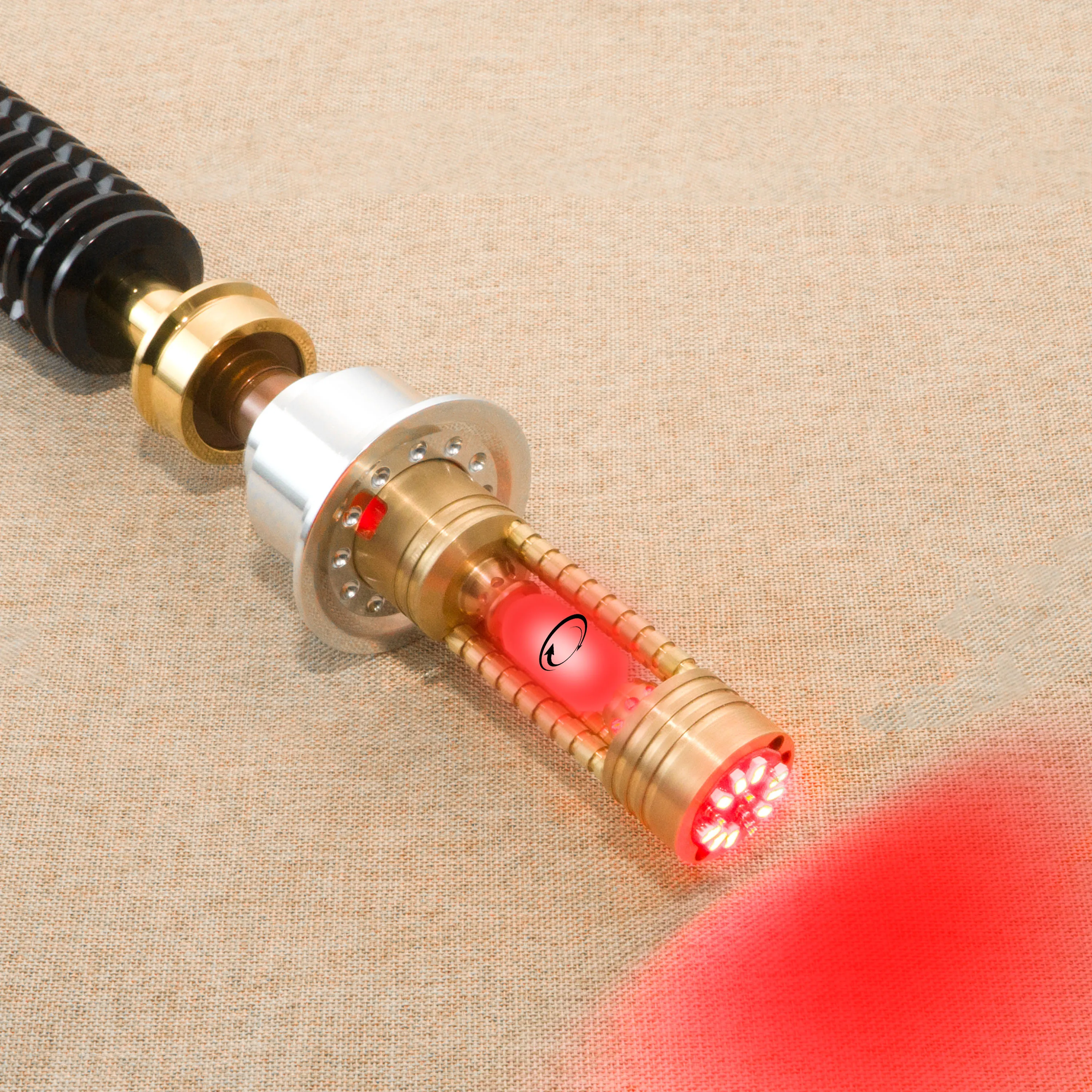 Diysabers recém-projetado de cristal rotativo, câmara de cristal de metal feita de latão com design diy para acessórios de sabre de luz