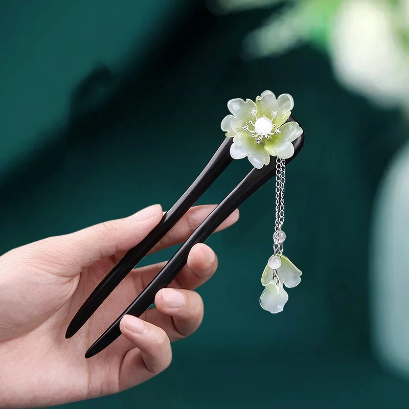 Chinese Wooden Hair Sticks Forks U Shaped Hairpins Clips Flower Headpiece for Women Girls Hair Bun Maker Retro Fashion Hairclips