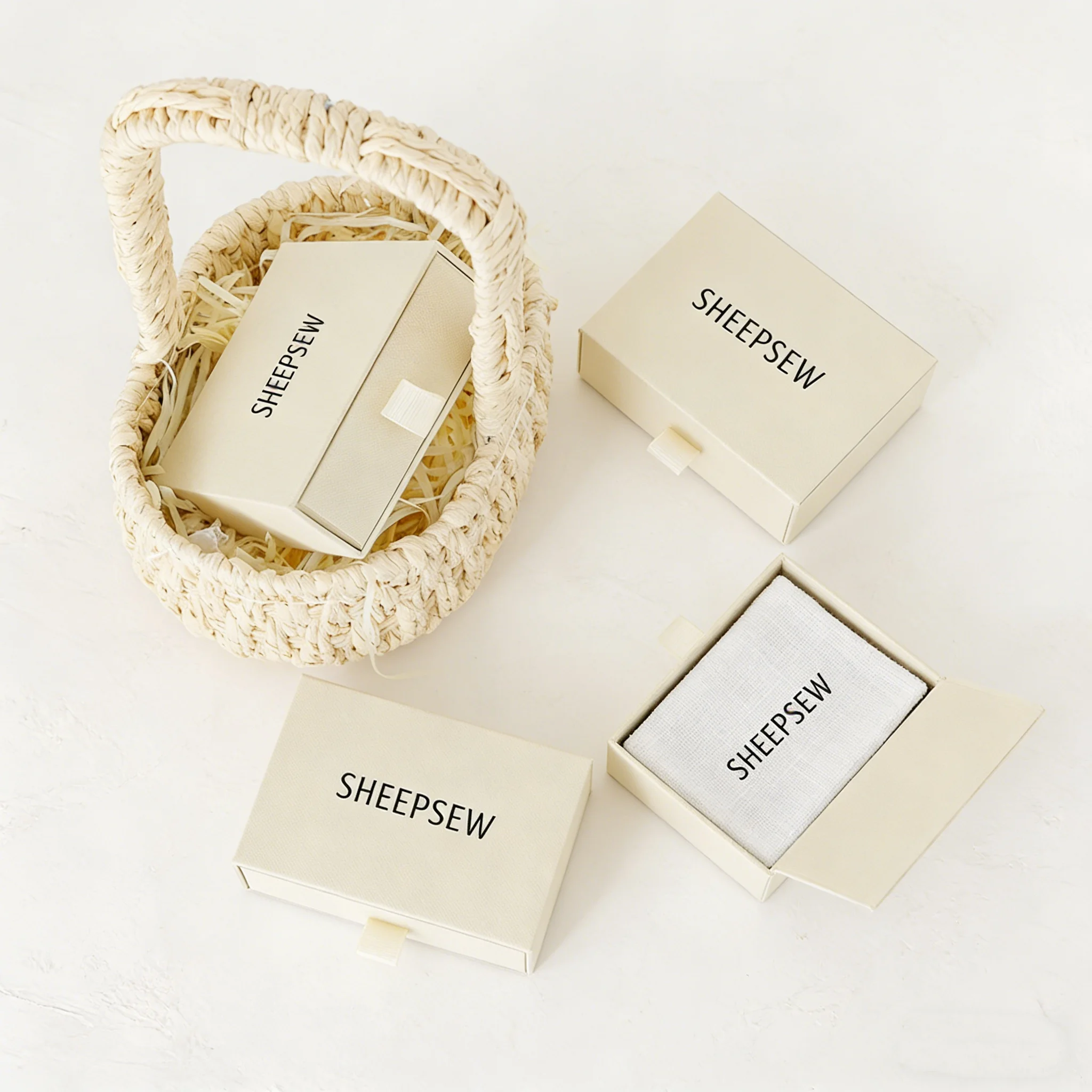 

Top Selling Wholesale Jewelry Packaging, Custom Logo Simple New Design High Quality Jewelry Box