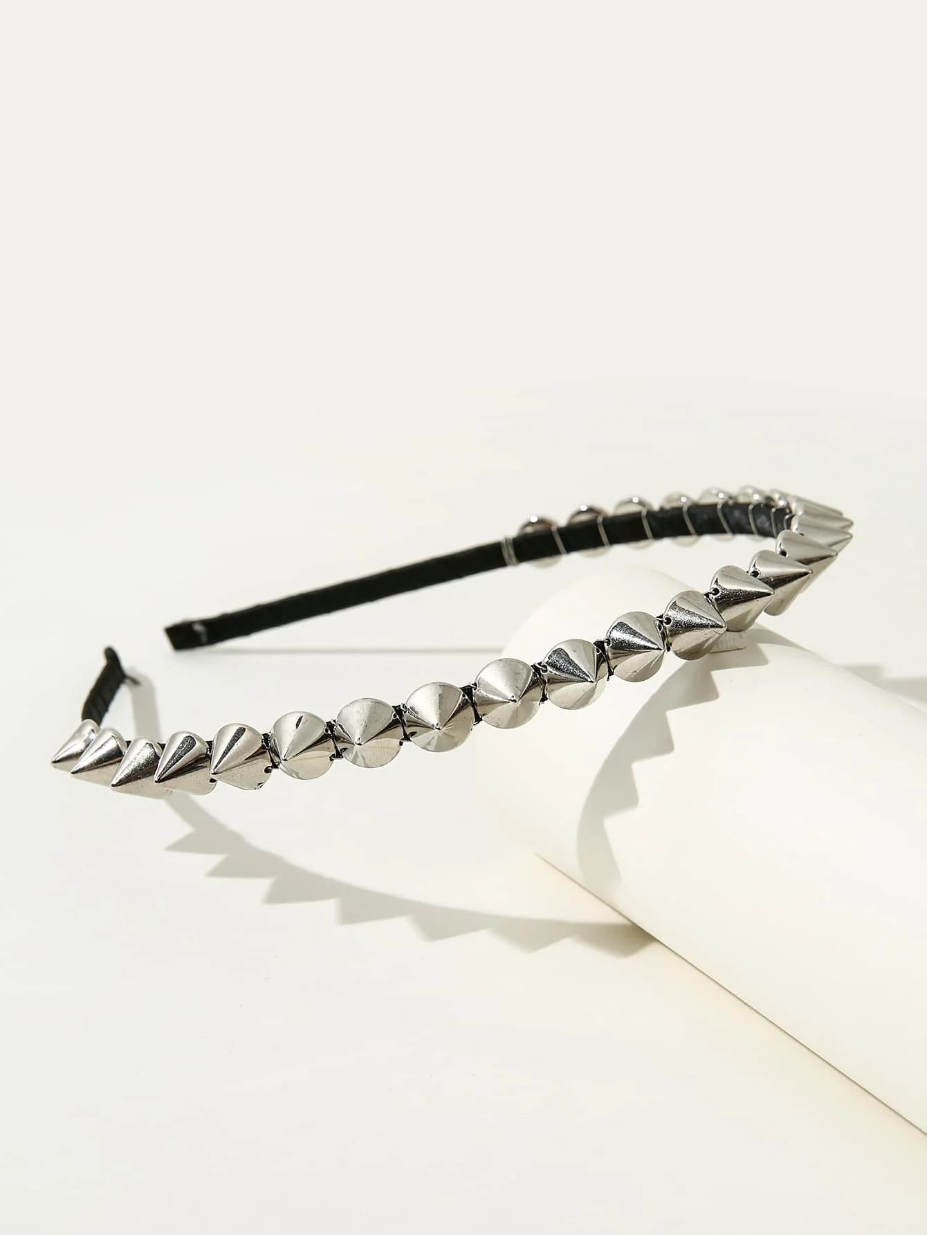 Diadema con pinchos metálicos para mujer, estilo urbano, accesorio casual para el cabello