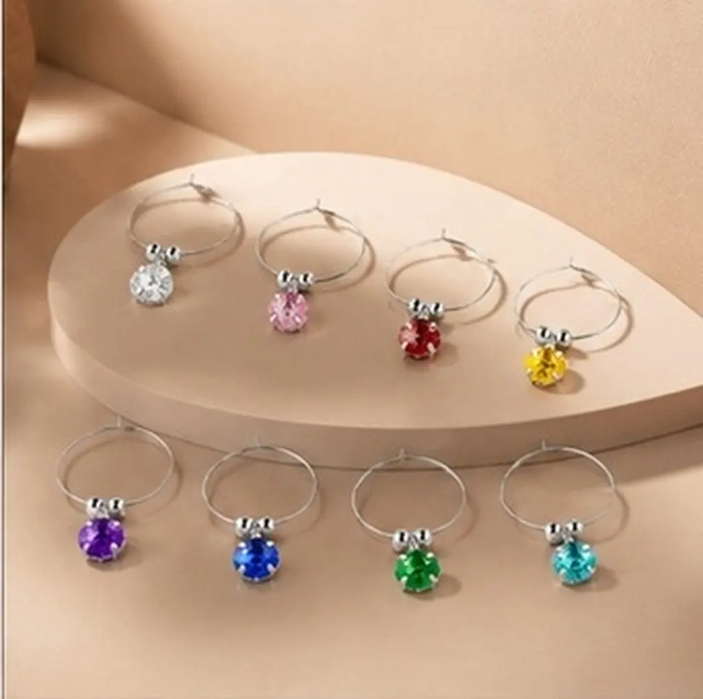 8Pcs Creative Wine Glass Tags Long Lasting Use with Colorful Rhinestones Perfect for Weddings and Bachelorette Parties