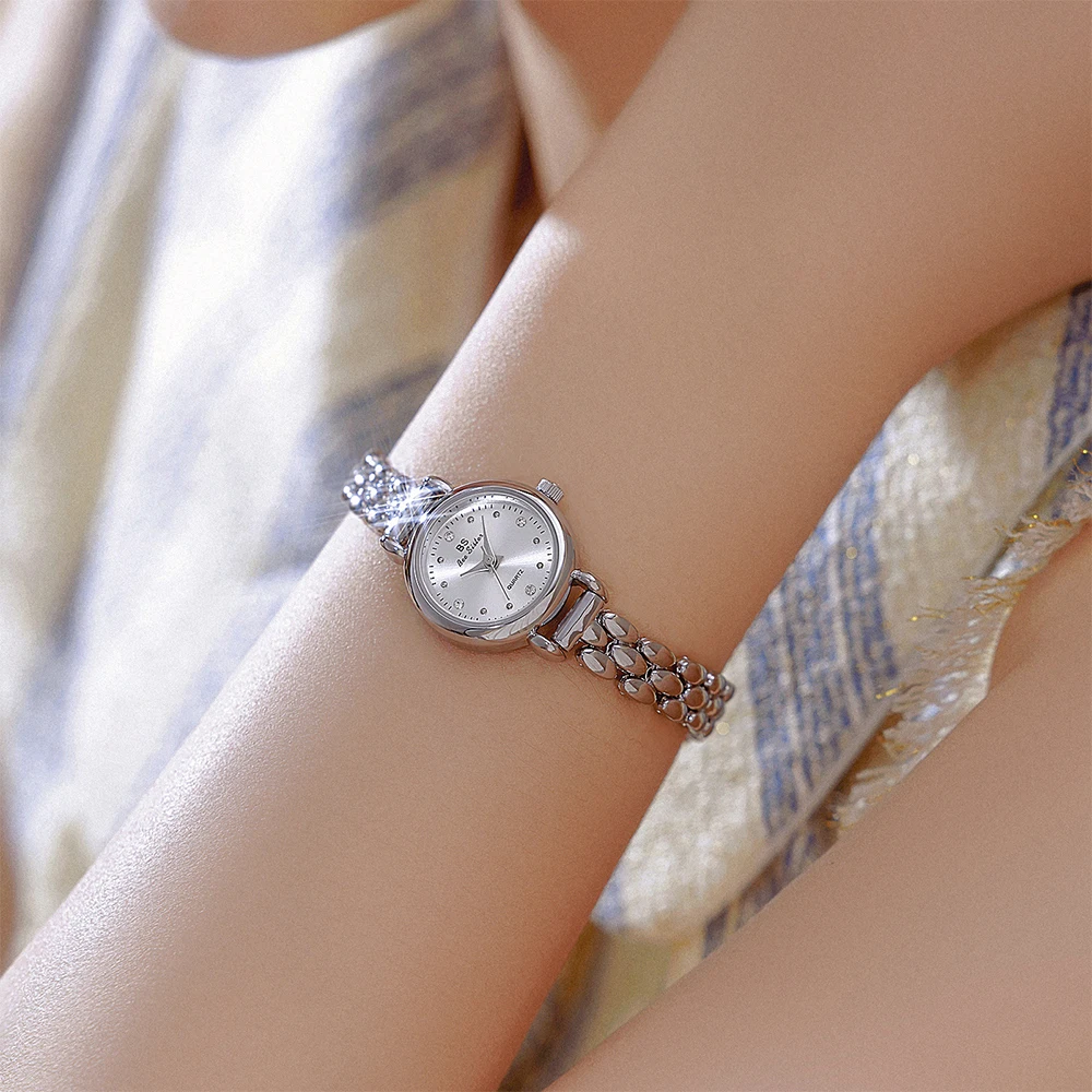 蜂姉妹腕時計女性のファッションシンプルな高品質クォーツ女性の腕時計エレガントな気質小さなチェーンストラップ腕時計