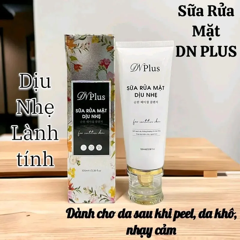 Sữa Rữa Mặt Dịu Nhẹ DN Plus 100ml Làm Sạch Sâu, Thông Thoáng Lỗ Chân Lông. Hỗ Trợ Mụn Trắng Da Giữ ẩm, SUA RUA MAT, Trang Da