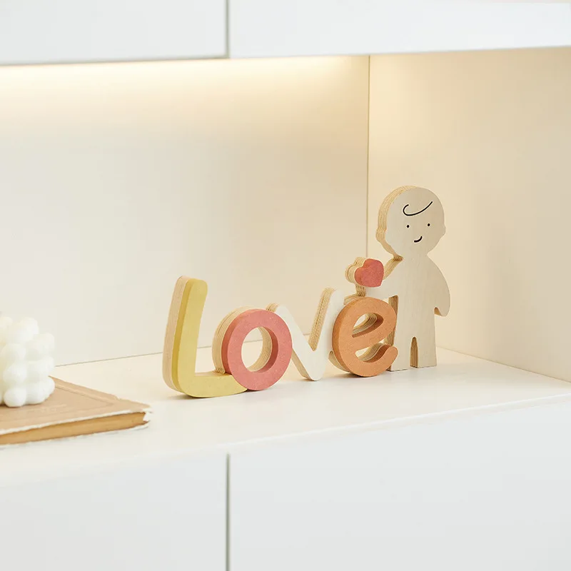 

Men and women couples cream style ornament living room entrance desktop TV cabinet home decoration