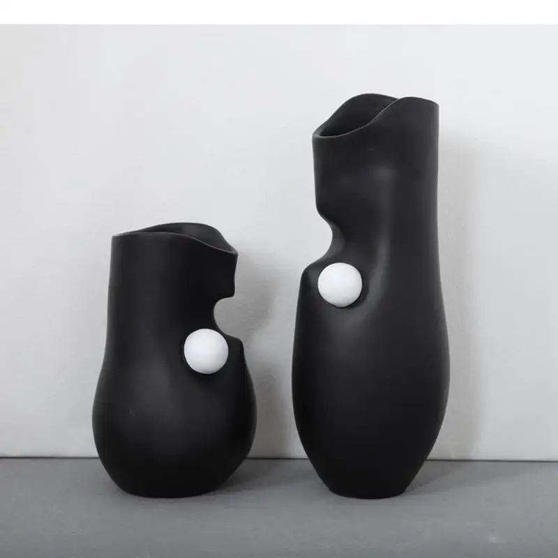 Modern Resin Artistic Abstraction Black Ball White Vase Living Room Decoration Irregular Bump Home Decor Accessories Gift