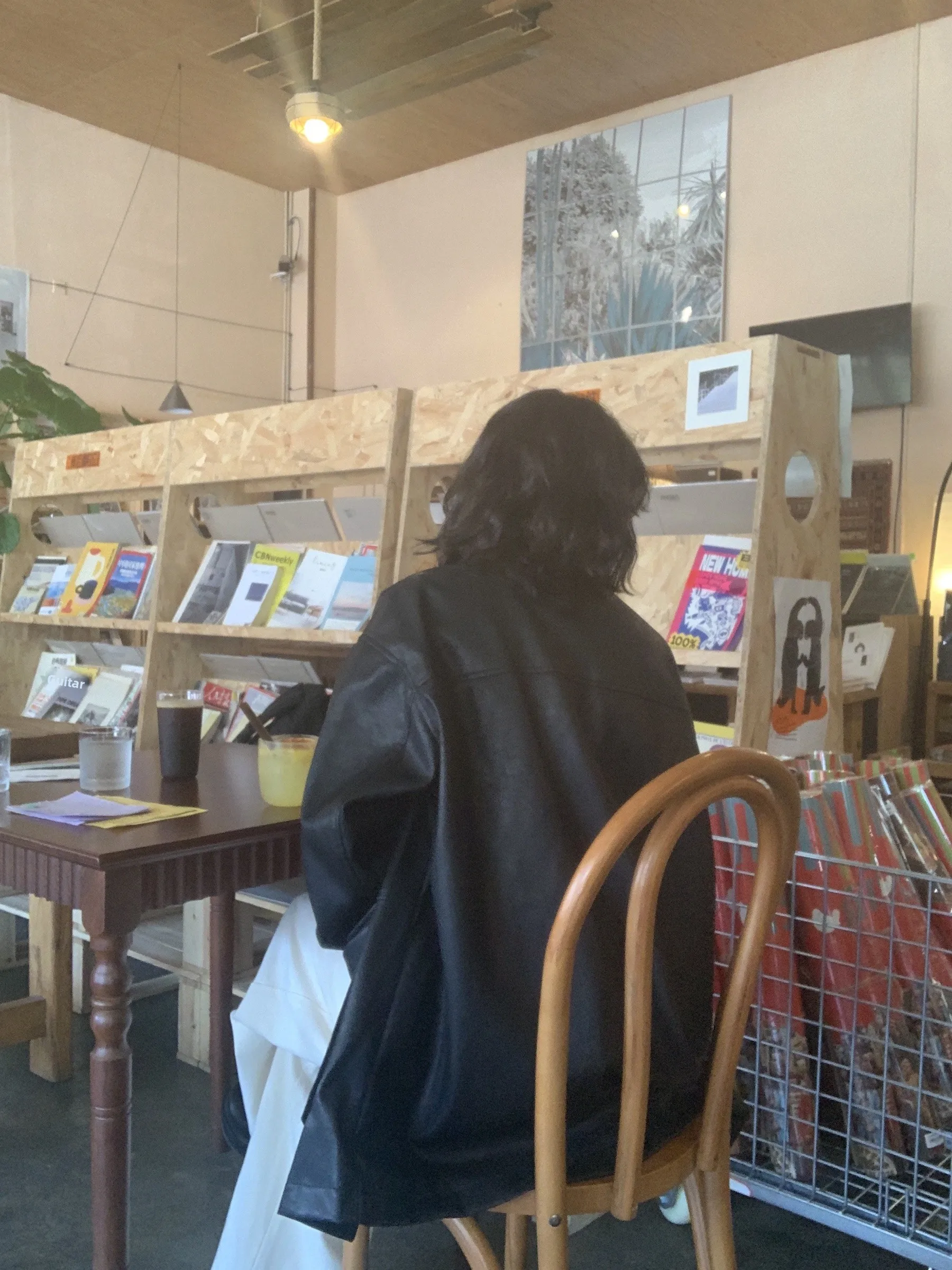 

Винтажный кожаный джемпер с длинным светом, женский длинный свободный костюм, топ средней длины, корейская осенне-зимняя верхняя одежда