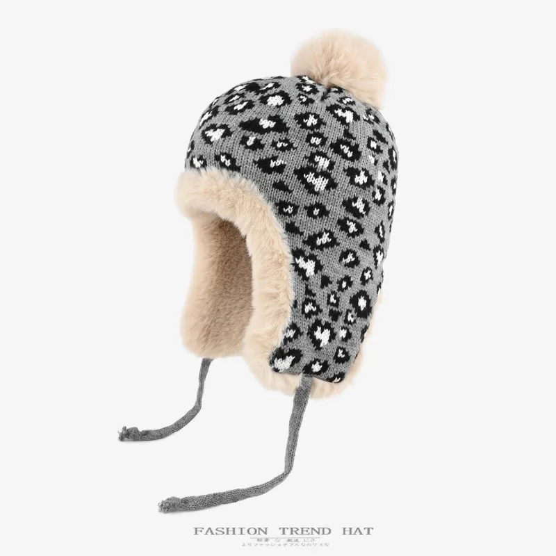 Neue Plüsch-Strickmütze mit Leopardenmuster für Herren und Damen, ideal für Herbst und Winter, verdickte Fahrradmütze mit Ohrenschutz, Bomber-Mütze – Detail 4