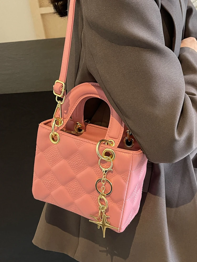 

Trendy Winter Large Capaci Women's Bag Unique Design Faionable Diamond Pattern Soft PU Leather oulder Crossbody Bag