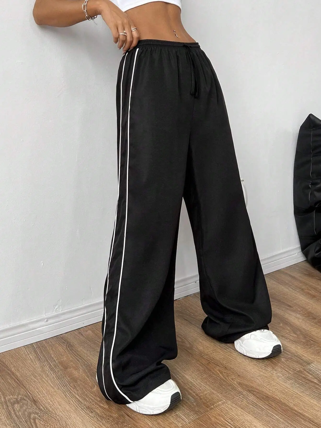 Letnie luźne spodnie na co dzień z wzorem w talii, kontrastowy kolor z boku, spodnie z szerokimi nogawkami, codzienny styl ze sznurkiem