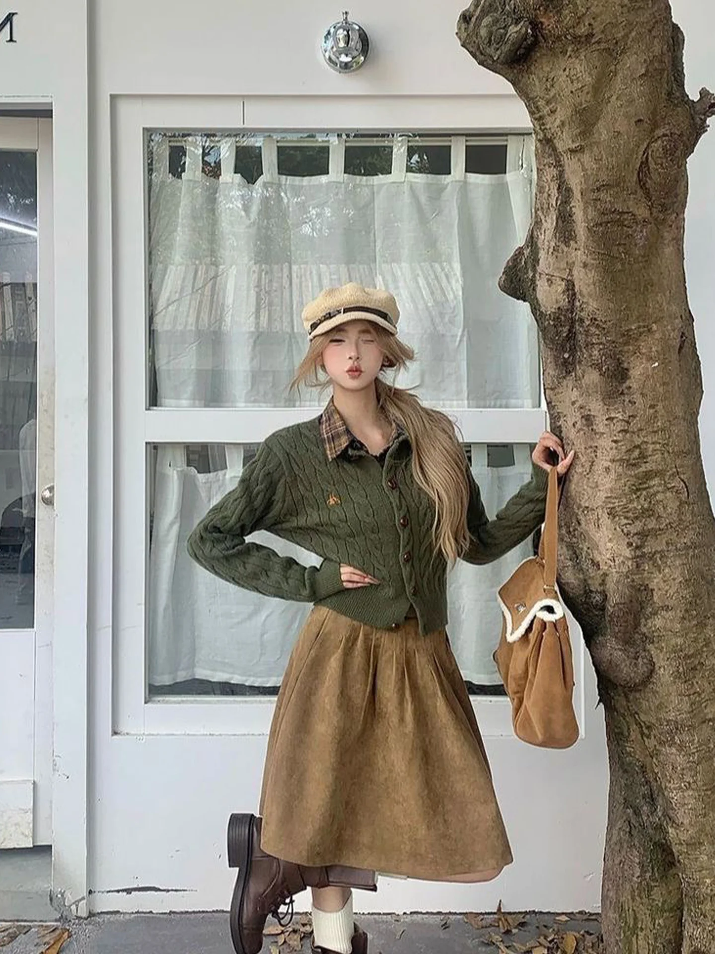 

Pure Color Suede Skirt Women's A-Line Spring 2026 New Sle High Waist Pleated Skirt Beautiful Korean Version Commute