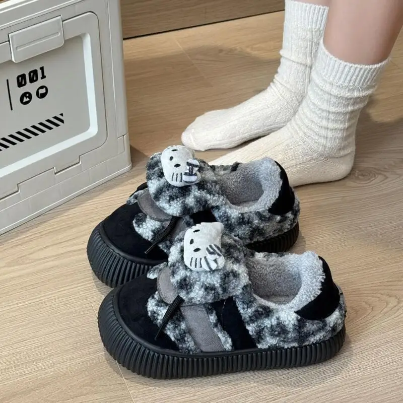 أنيمي الكرتون صورة المرأة أحذية رياضية 2025 جديد الخريف والشتاء الدافئة حذاء كاجوال مريح Kawaii الفتيات المخملية أحذية قطنية
