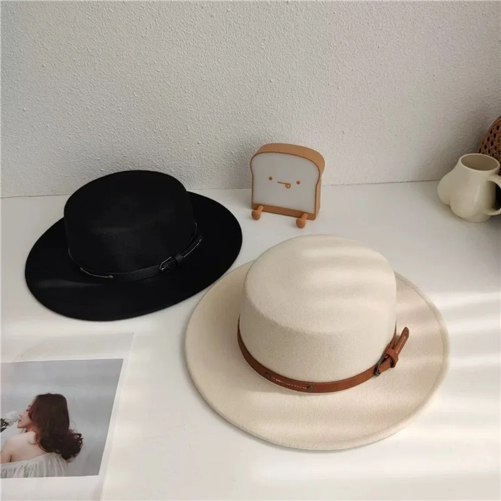 

All-match Elegant Woolen Flat Top Hat British Style Wide Brim Felt Hat Belt Buckle Solid Color Women Jazz Hat Autumn