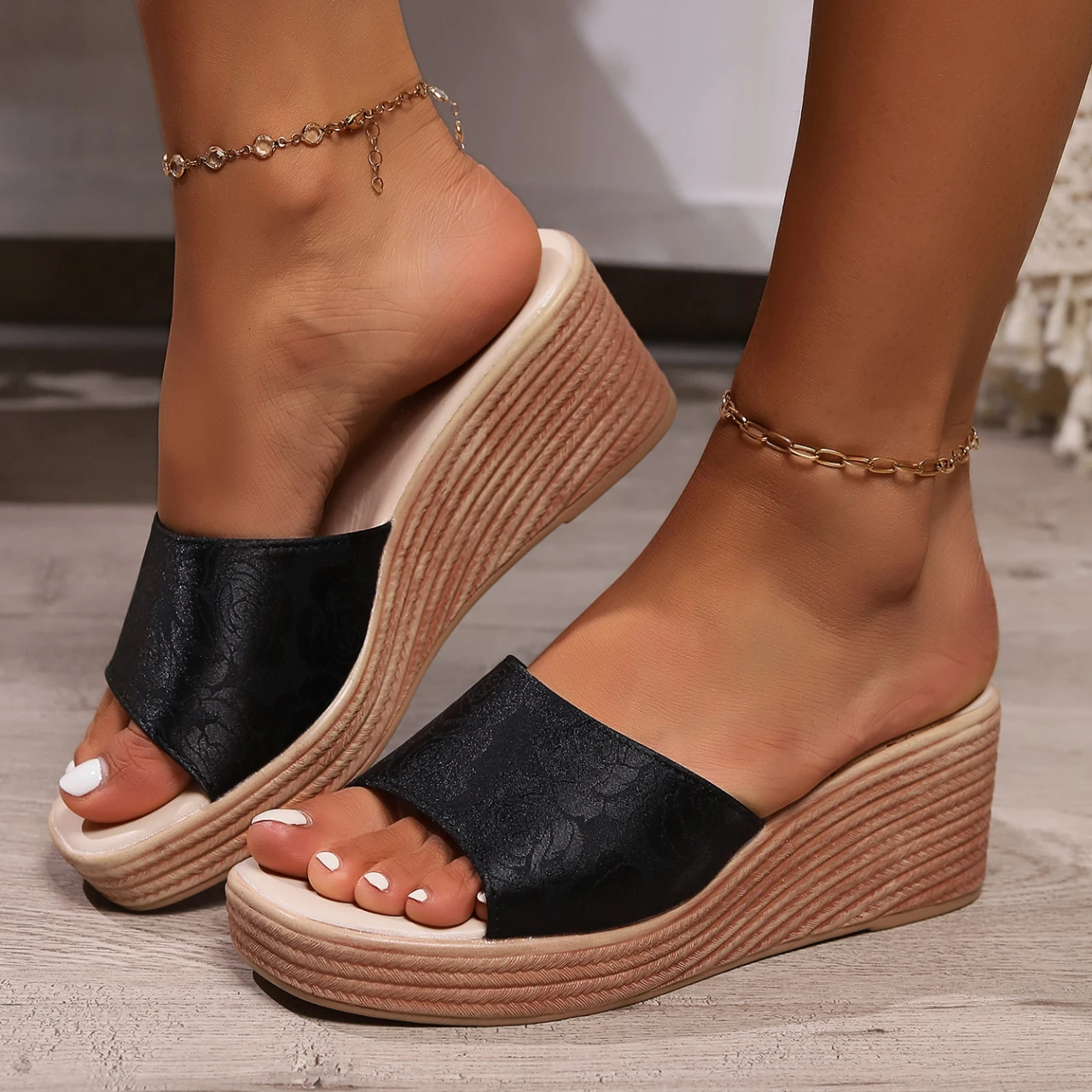 

Fashion 2024 New Summer Women Wedges Slippers Peep-Toe Sandals Woman High-Heeled Platfrom Casual Women Slippers Slides Women