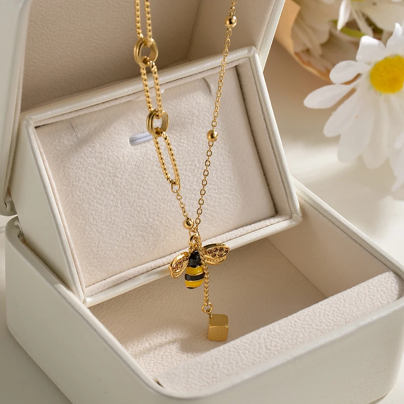 Stainless Steel Necklace Gold Color Insect Bee Charm Pendant Classic Gift Couple Jewelry For Women Wen