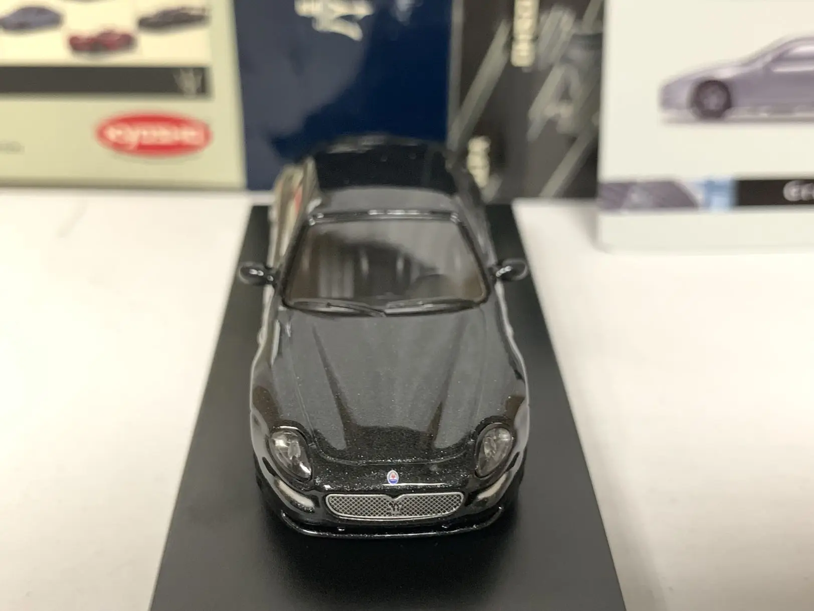 

1/64 KYOSHO Maserati GranSport Collection of die-cast alloy car decoration model toys