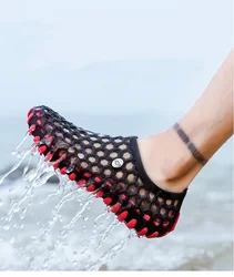 2024 Summer Unisex  Sandals Clogs Garden Shoes Women New Light Slip-on Jelly Shoes Slippers Men Beach Water Shoe Soft Flats