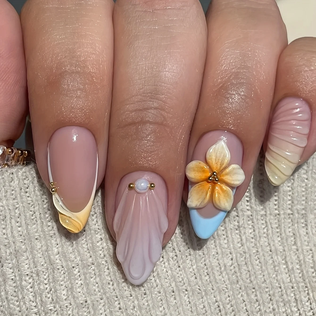 

10 штук чистого миндаля ручной работы синего цвета, французские 3D рябь с водной рябью, съемные накладные ногти с оранжевым цветком, must-ha