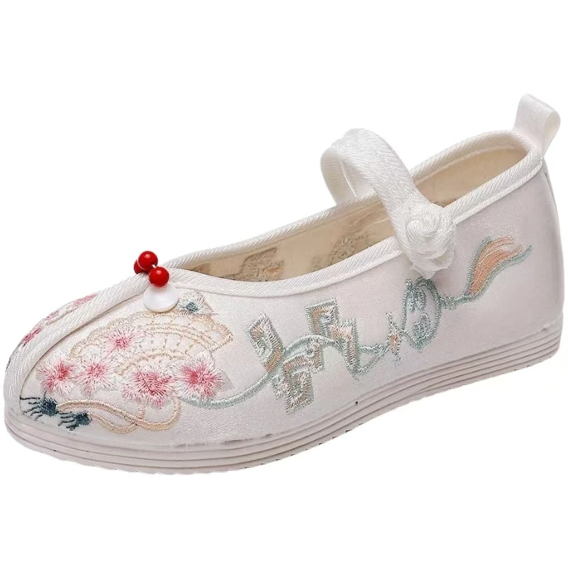 Girl's New Flat Sole Embroidered Cloth Shoes Ethnic Style Soft Sole Non Slip Shallow Buckle Strap Hanfu Shoes Performance Shoes