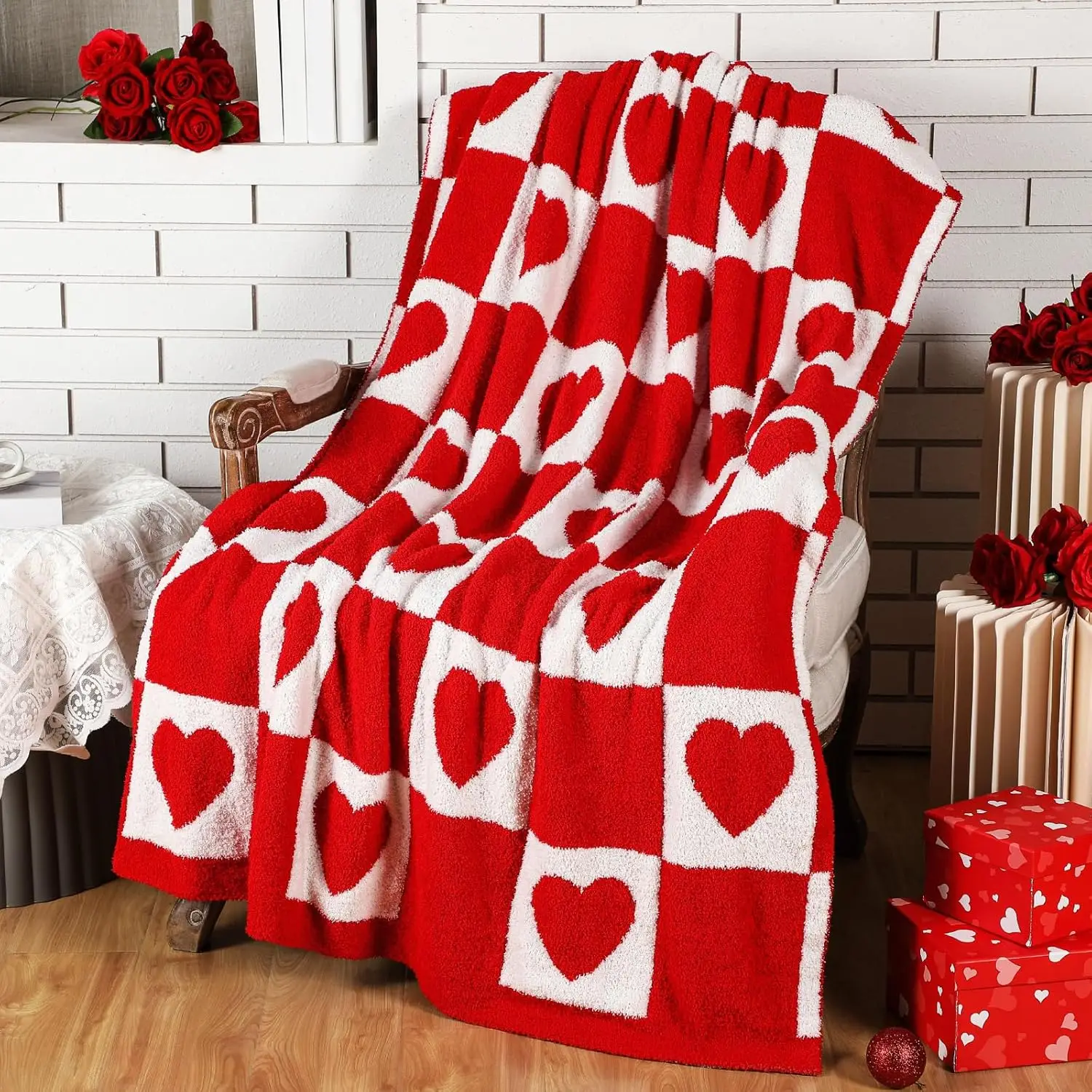 1pc Heart-Shaped Red White Checkered Blanket: Warm And Romantic, Home Essential Cozy Item, Valentine'S Day Decor, Soft Comfortab