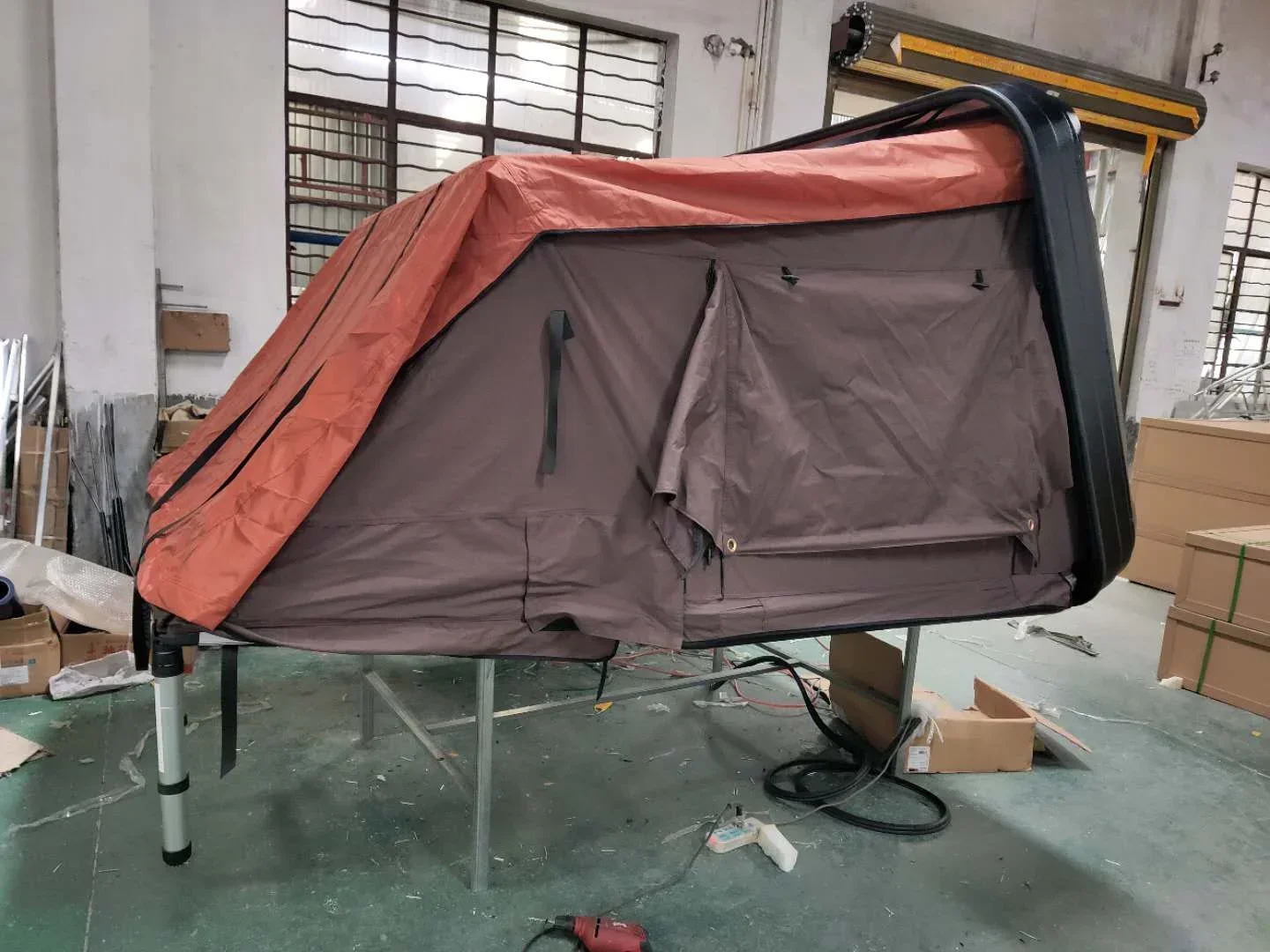 

I Custom Hard Shell Car Roof Top Tent Outdoor Folding Camping Truck Rooftop Tent for SUV