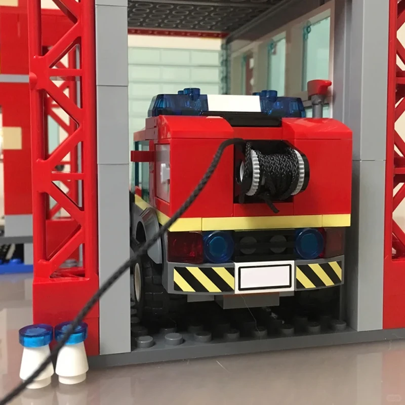 City Fire Station Fighting Trucks Car Helicopter Building Blocks Firehouse Firefighter Bricks Educational Toys Gift For Kids Boy