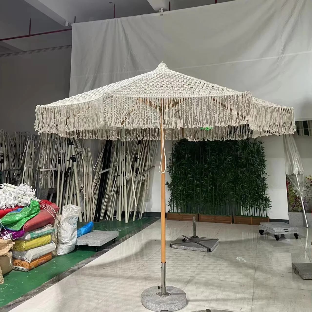 98 Inch Large Offset Patio Umbrella | Sun Protection Fabric & Powder-Coated Aluminum | Custom for Garden Restaurant