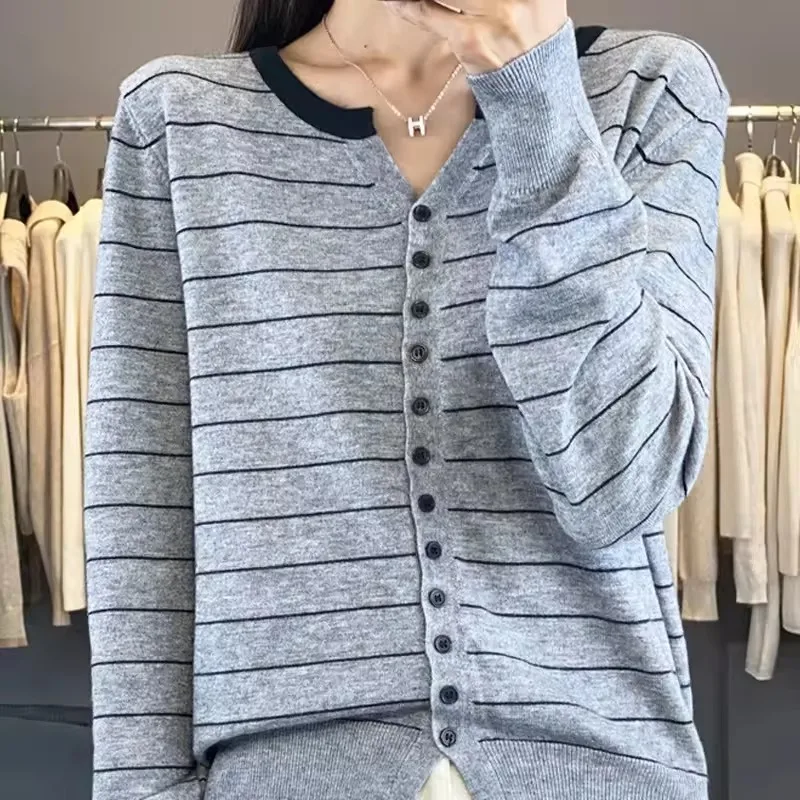 Spring Autumn Contrasting Striped Cardigan for Women Fashion Single-Breasted Knitted O-Neck Sweater Casual Versatile Thin Tops