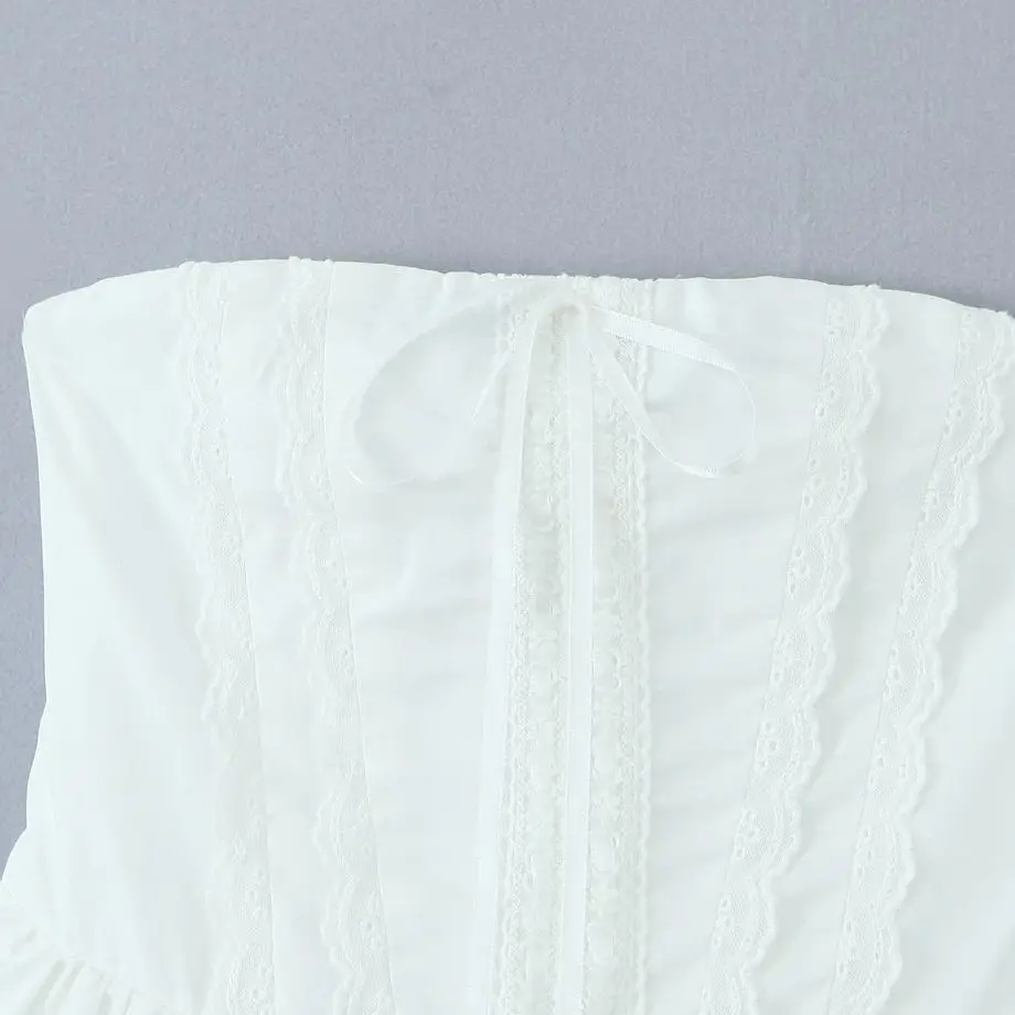 2025 Sexy blanc épissé dentelle croix laçage dos Corset Style robe sans bretelles femmes robe de bal Swing Tube robes courtes