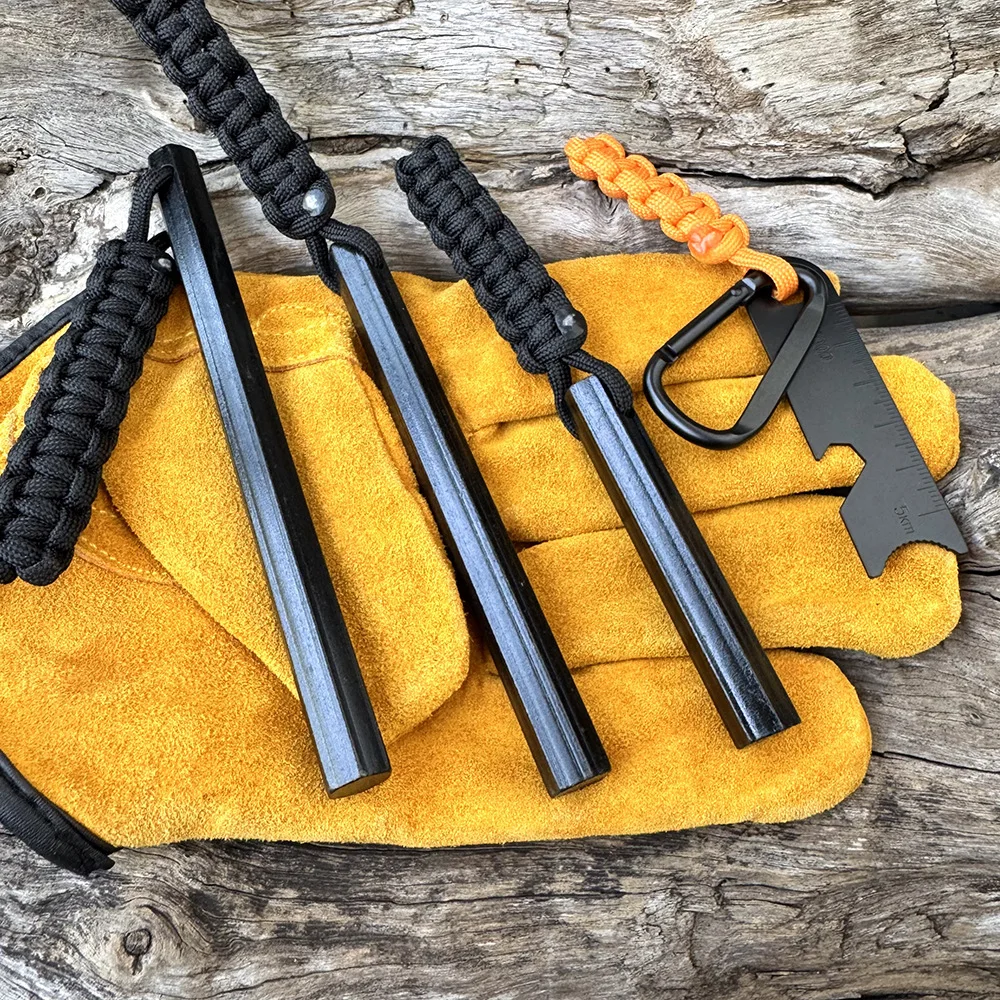 Bear Grylls Überlebens-Feuerstarter Magnesium-Feuerstahl, Tragbares Notfall-Feuerzeug-Set mit Kompass und Pfeife für Camping und Wandern – Detail 14