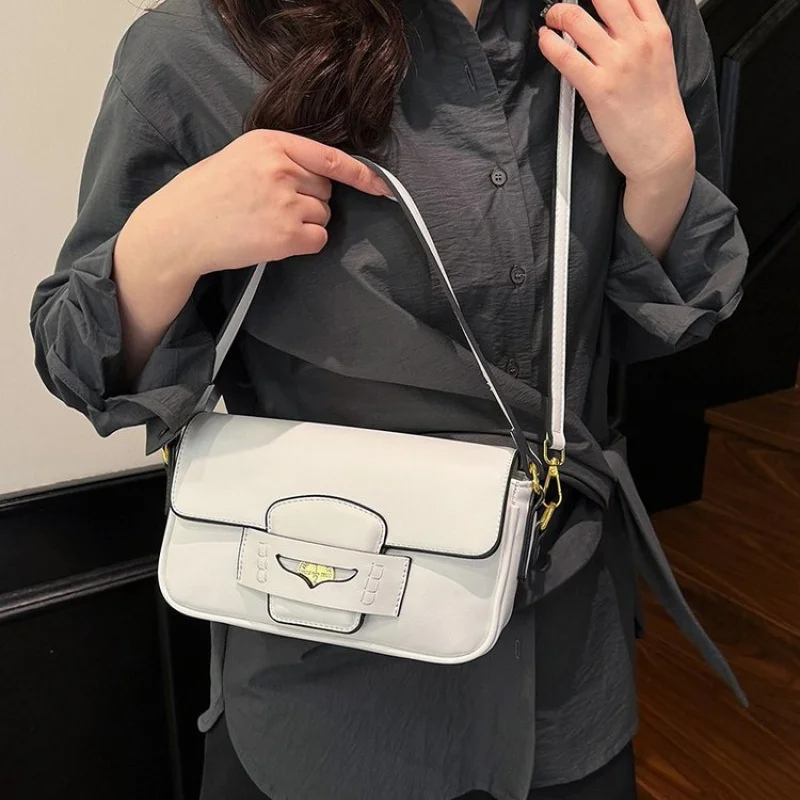 

Женская сумка из кожи с струящимся принтом и модным винтажным повседневным стилем Парижа ​