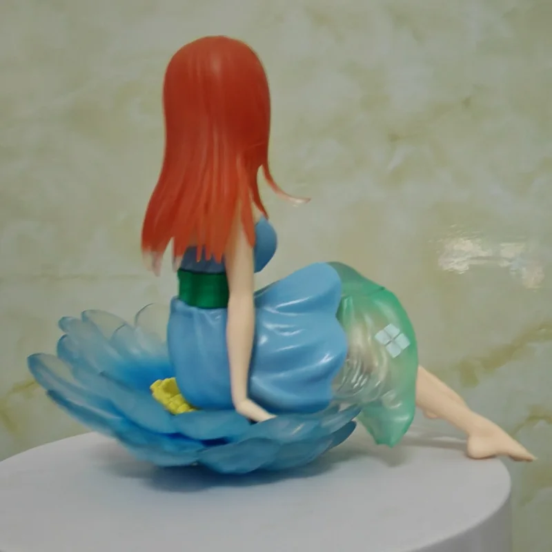 En Stock Original genuino FURYU Gotoubun No Hanayome 11cm Nakano Sanjiu colección de figuras de acción muñeca regalo de cumpleaños para niñas