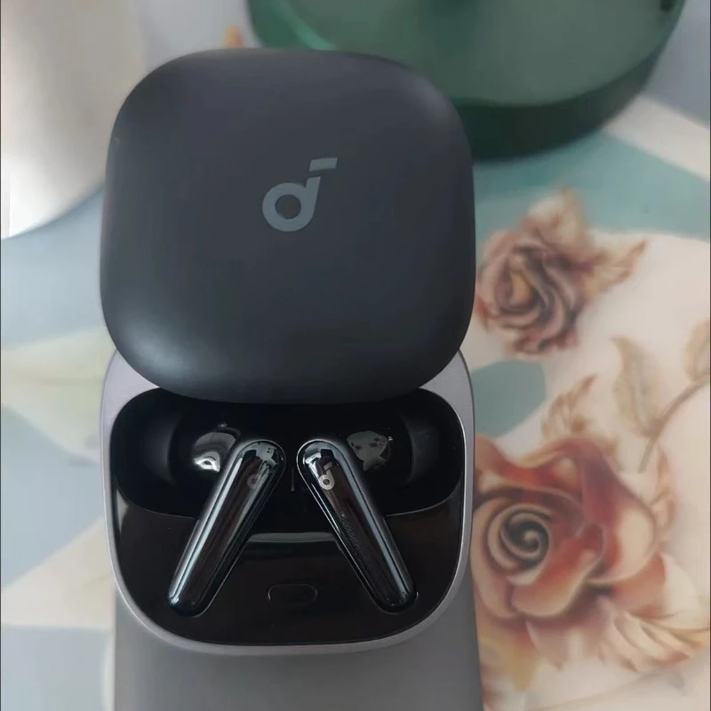 

Soundcore Liberty 5 TWS Wireless Bluetooth Earphone with ACAA 3.0 LDAC Hi-Res Noise Reduction Sports Dolby Sound Earphones