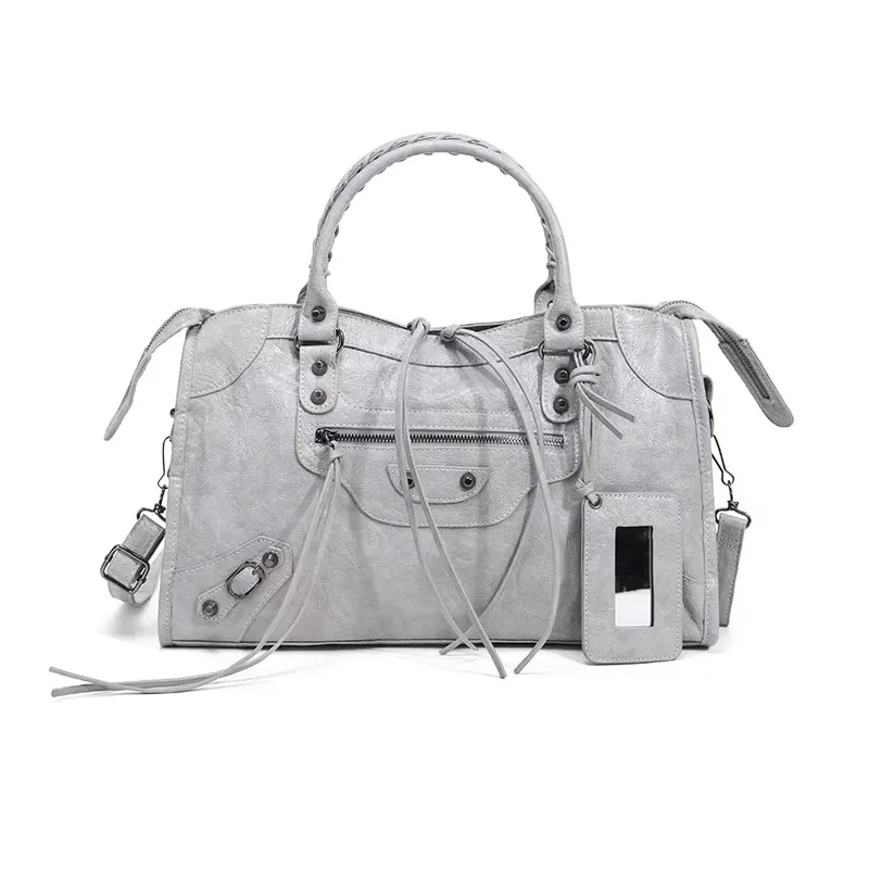 sac-a-main-bandouliere-grande-capacite-pour-femme-sac-a-l'epaule-style-moto-urbain-sac-cabas-collection-automne-hiver-2026-design-de-luxe