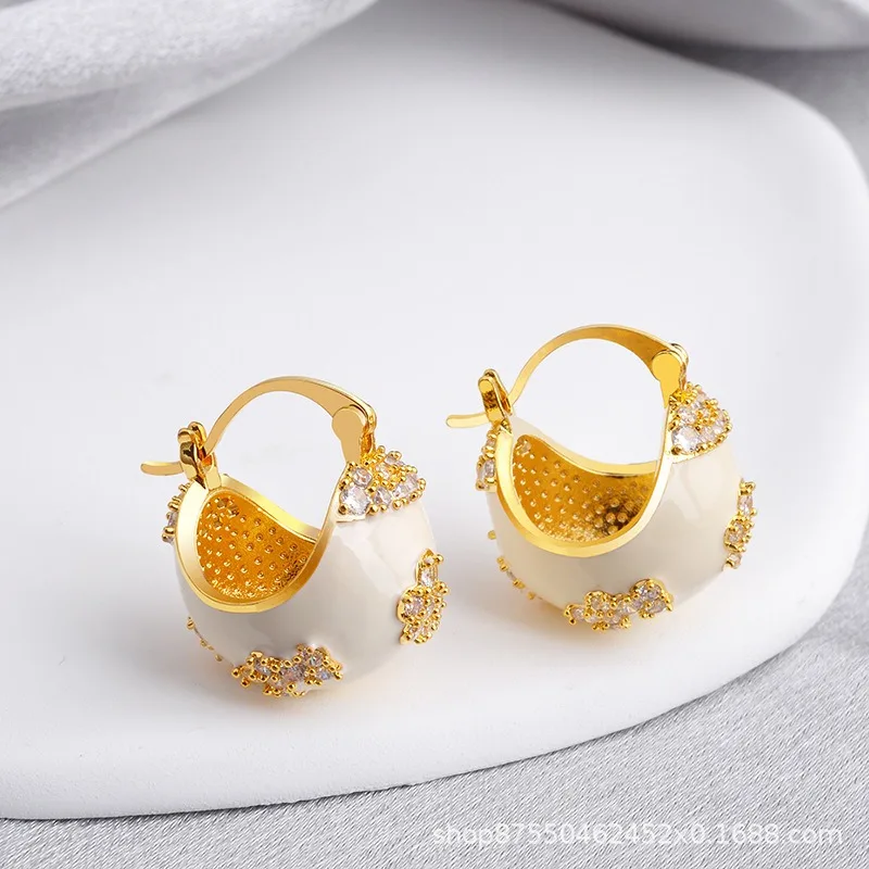 جديد بورجوندي المينا يقطر سلة الأذن مشبك الأزياء الأقراط بسيطة ومتعددة الاستخدامات تصميم المتخصصة البني الملحقات الرائعة