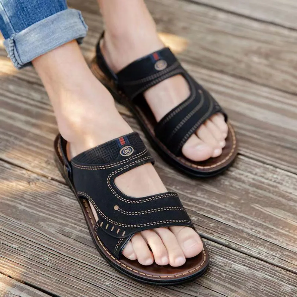 

Fashion Open Toe Slides Sandals Men Thick Soled Beachwear Ankle Buckles Slippers Anti Slip Shoes Male Platform Slippers Boys