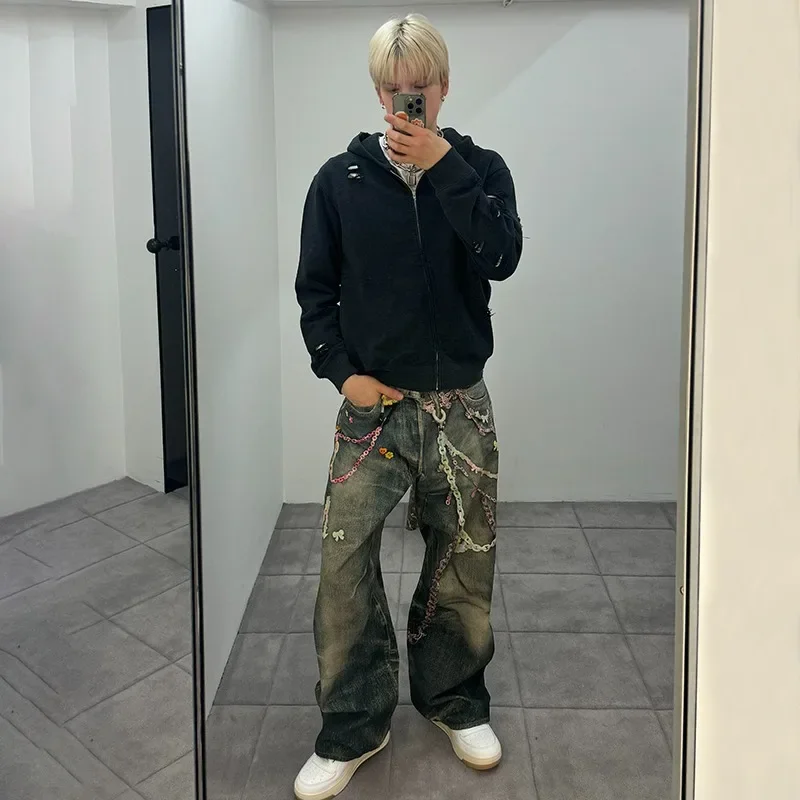 بنطال جينز كاجوال بطباعة رقمية ثلاثية الأبعاد من American High Street بسلسلة كاندي سكين مستقيم الساق للرجال والنساء