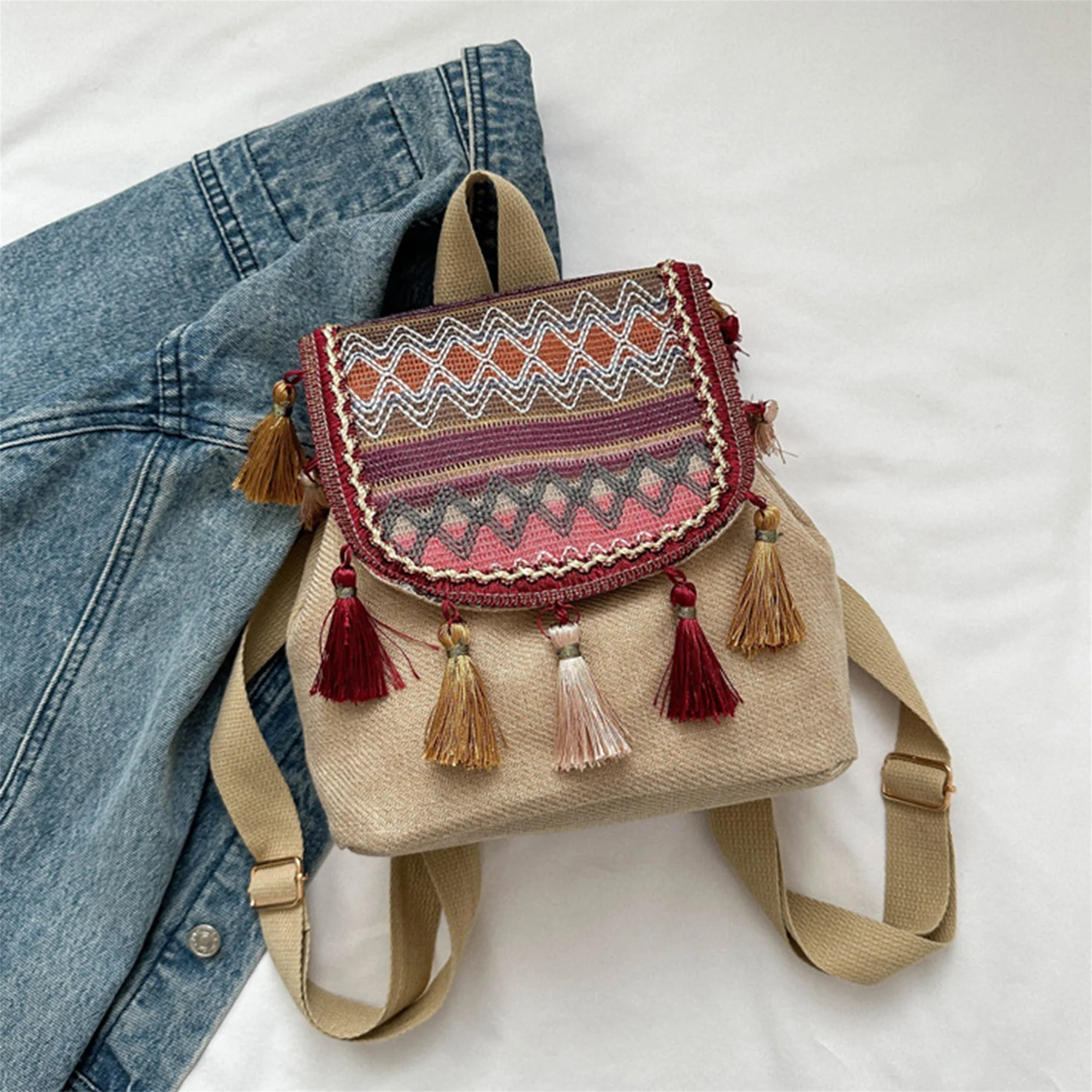 スタイリッシュなエスニック刺繍タッセルバックパック十代の女の子のための中学生バッグ女性のためのファッショナブルな旅行デイパック